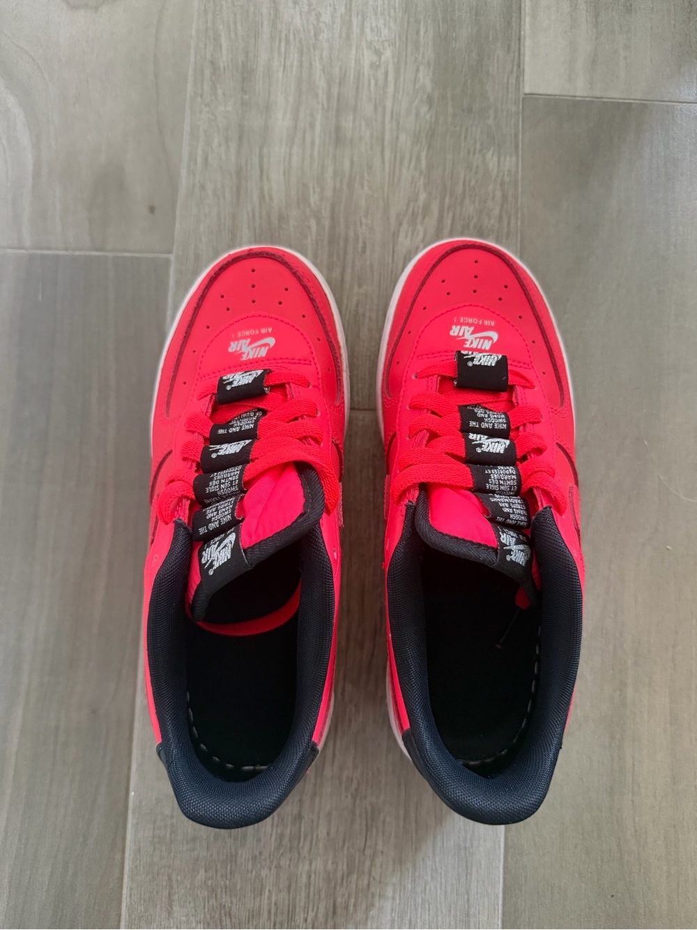 Nike Air Force 1 Low Vibrant Red and Black - Picture 4 of 6